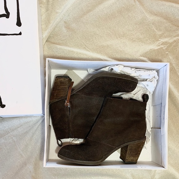 Vintage Suede Dolce Vita Booties with Box - Picture 2 of 5